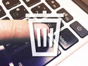 パソコンのデータ消去を自分で行う場合のデメリットとは？